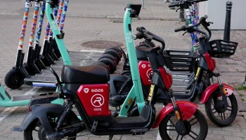 Jauni noteikumi auto un velosipēdu lietotājiem Latvijā Jauni noteikumi auto un velosipēdu lietotājiem Latvijā