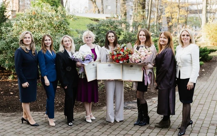 Три фармацевта "Mēness aptieka" удостоены благодарности