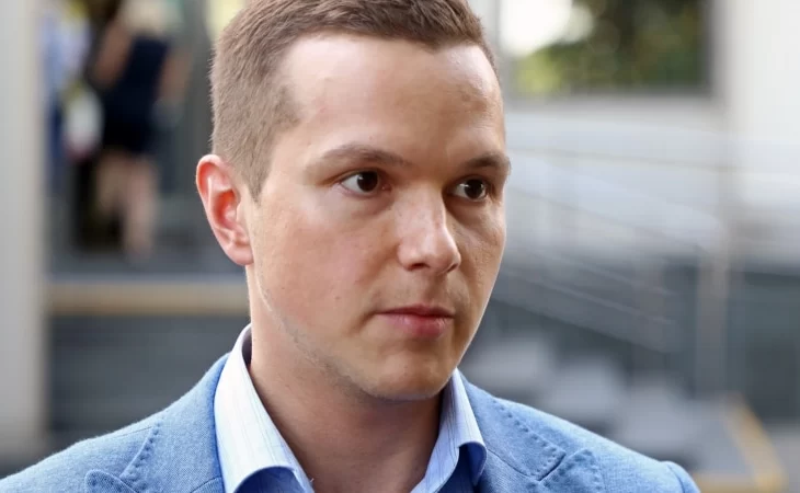 Судья не отпустил бывшего адвоката Навального Алексея Липцера на похороны матери, заявив, что он еще